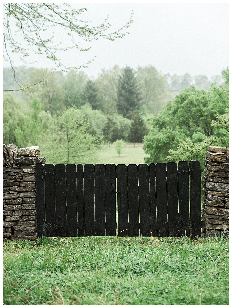 kentucky wedding, kentucky farm wedding, rainy wedding, documentary wedding photographer, film photographer, southern weddings