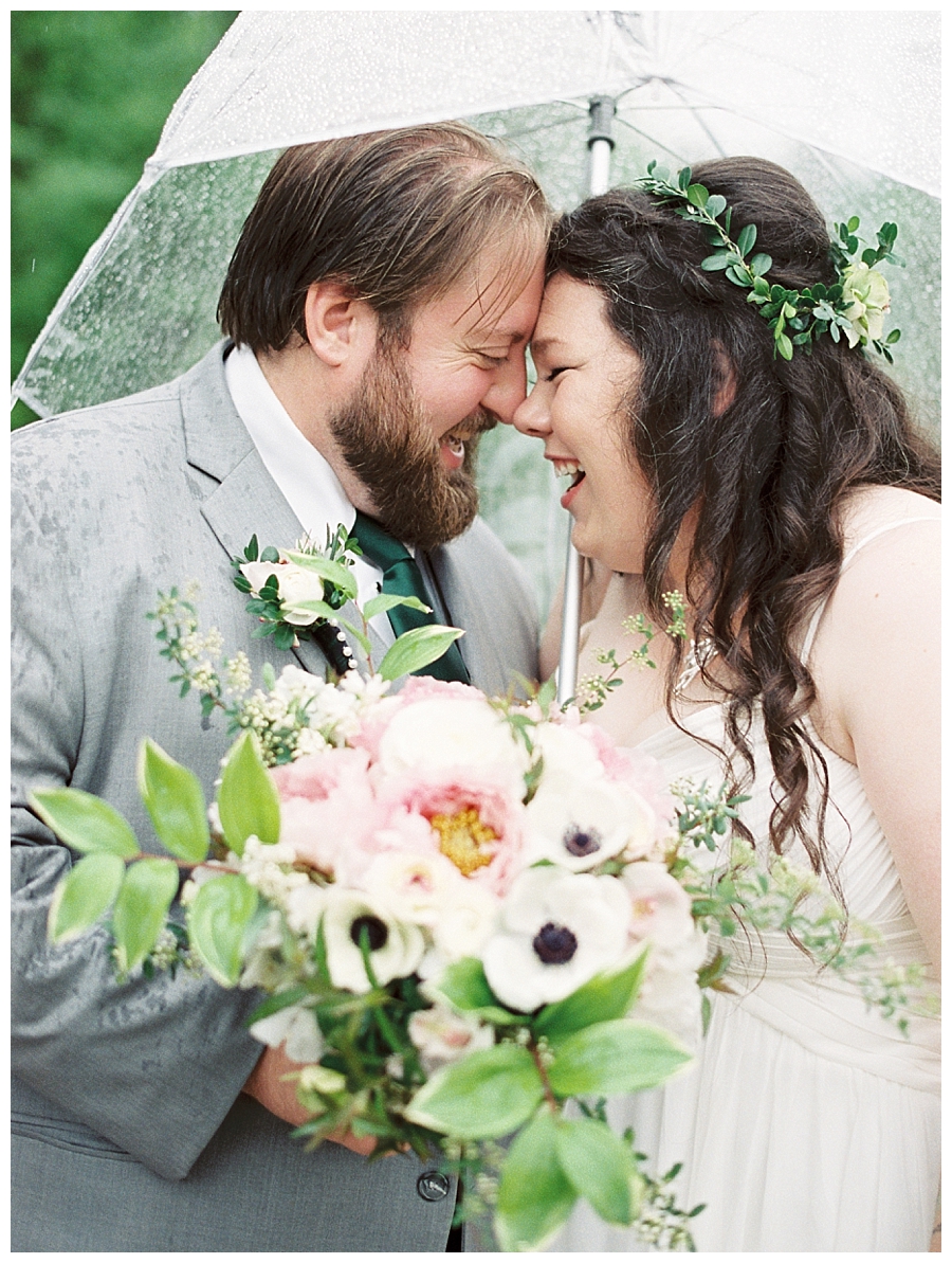 kentucky wedding, kentucky farm wedding, rainy wedding, documentary wedding photographer, film photographer, southern weddings