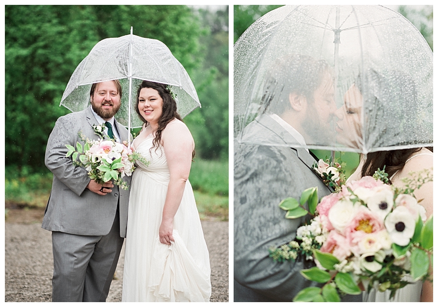 kentucky wedding, kentucky farm wedding, rainy wedding, documentary wedding photographer, film photographer, southern weddings