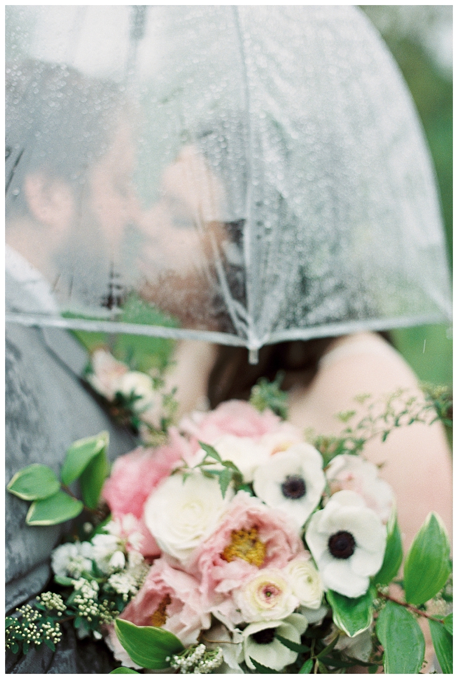 kentucky wedding, kentucky farm wedding, rainy wedding, documentary wedding photographer, film photographer, southern weddings