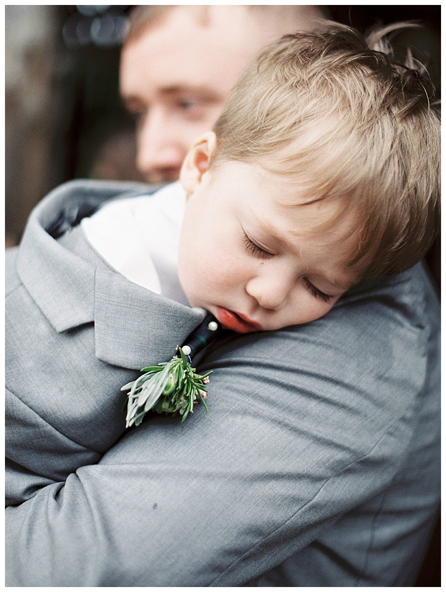 kentucky wedding, kentucky farm wedding, rainy wedding, documentary wedding photographer, film photographer, southern weddings