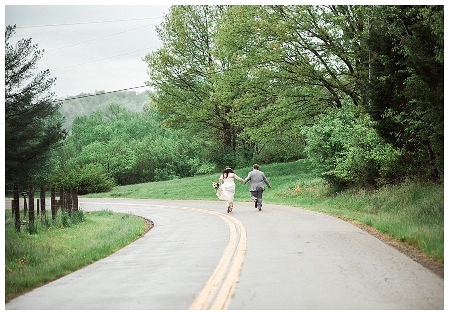 kentucky wedding, kentucky farm wedding, rainy wedding, documentary wedding photographer, film photographer, southern weddings