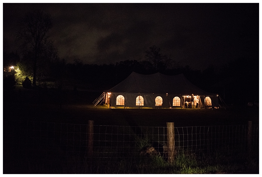 kentucky wedding, kentucky farm wedding, rainy wedding, documentary wedding photographer, film photographer, southern weddings