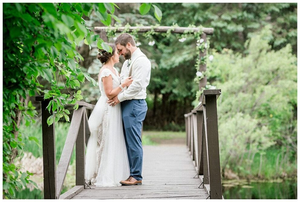 A beautiful Minnesota Outdoor Wedding Rice Creek • Xsperience Photography