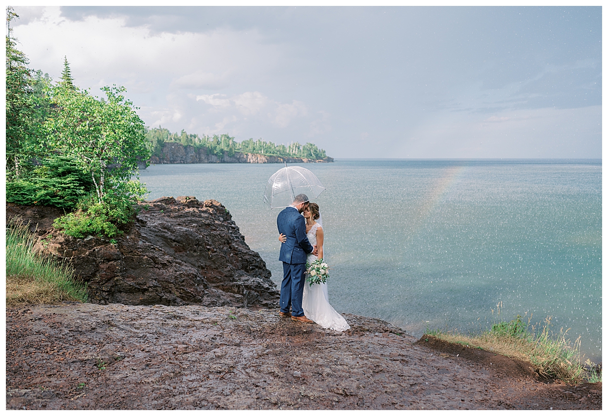 rainy elopement at Gooseberry Falls - Duluth Wedding Photographer- Minnesota elopement - Gooseberry Falls State Park