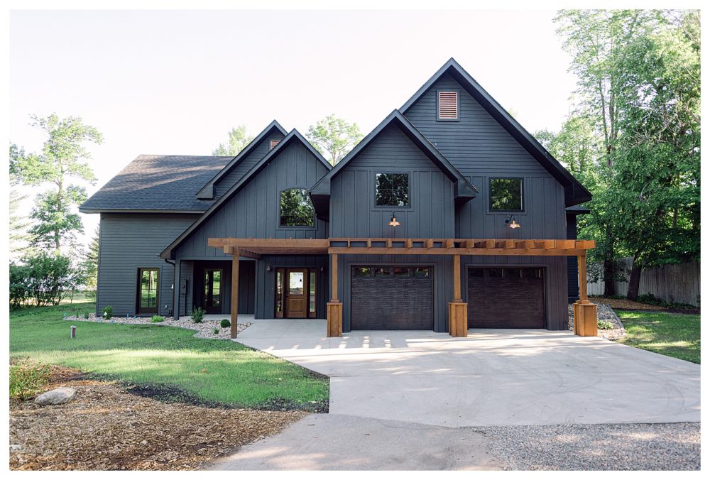 An Intimate Cabin Wedding | Brainerd Lakes Area • Xsperience Photography